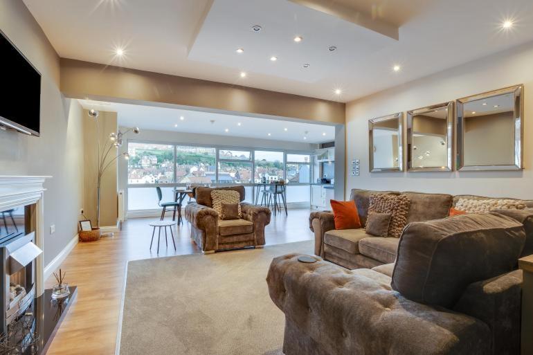 Number 3 Pier Road Apartment Вітбі Екстер'єр фото